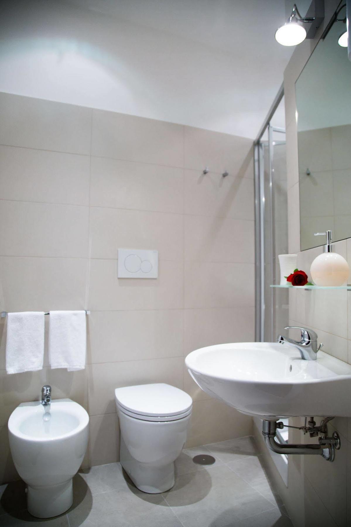 Modern Bnb Roma Esterno foto