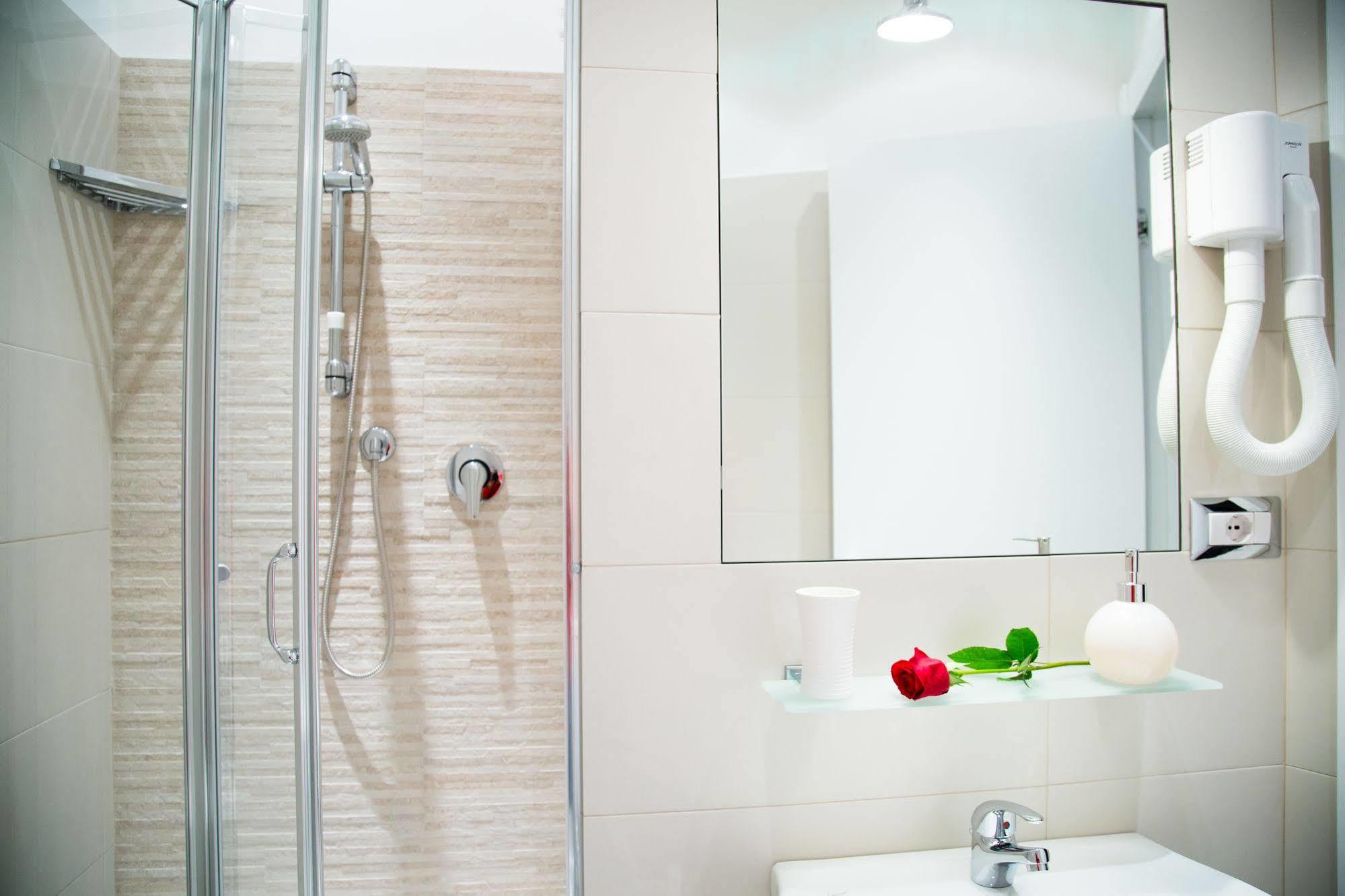 Modern Bnb Roma Esterno foto