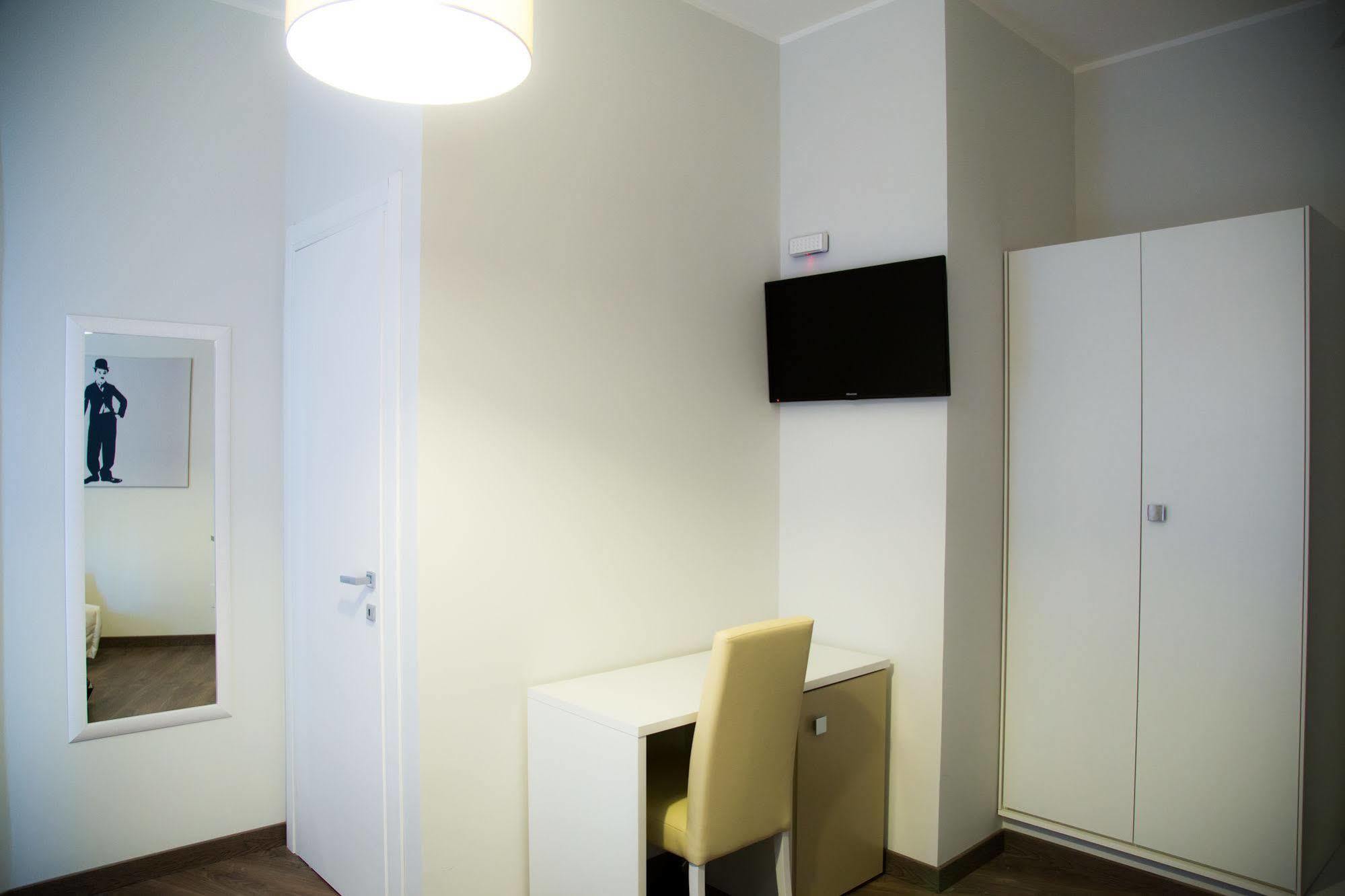 Modern Bnb Roma Esterno foto